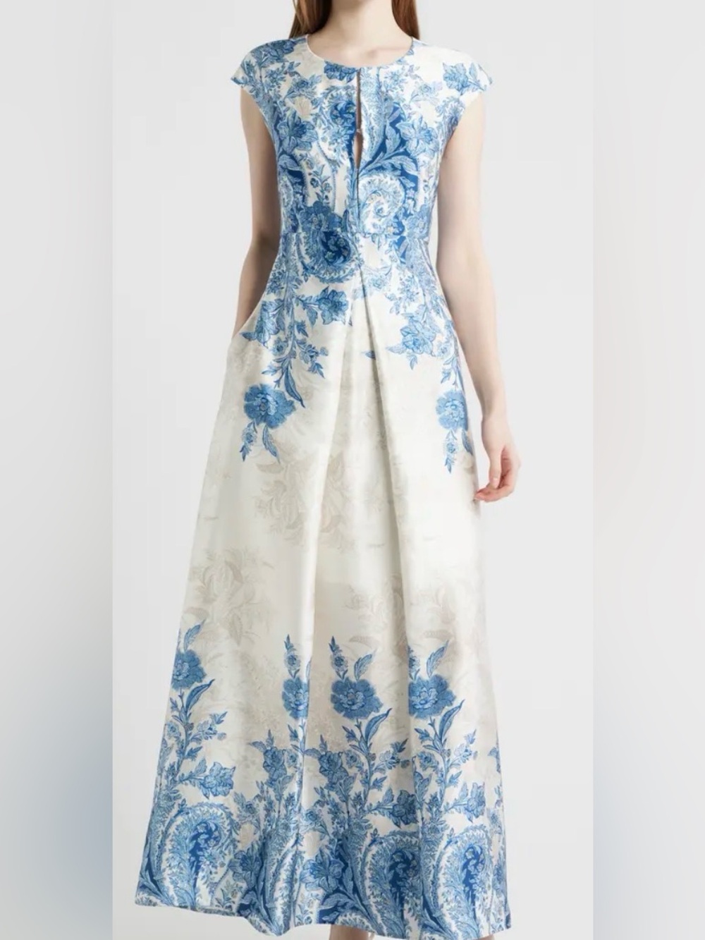 Vince Camuto Cream and Blue Floral Paisley Maxi Dress